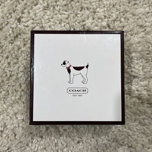 Red Coach dog collar: NEVER USED